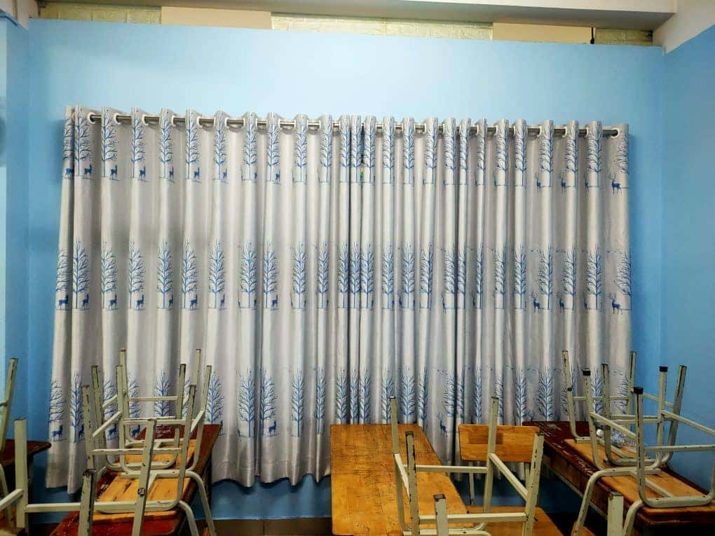 Công trình rèm vải nhung thêu cây thông 3 z4649618817952 d9d8d1a607a305fbbedf5b609a62700c