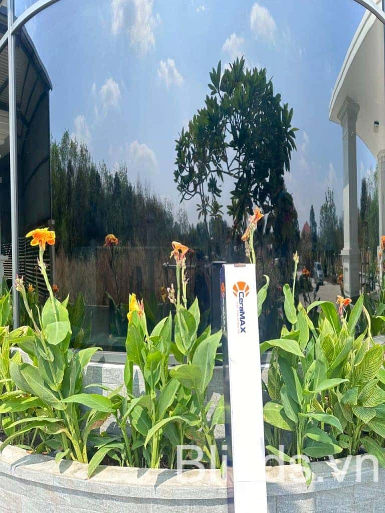 phim cach nhiet blinds ceramax 10 1