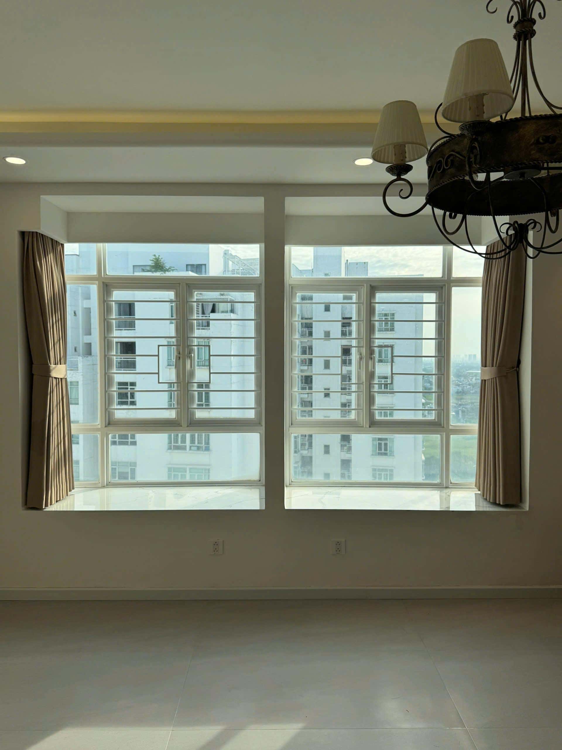 z6920935753492 4fc79dba80cbfc449b6a71523fe38058