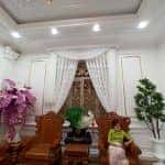 Rèm nữ hoàng cách tân màu trắng